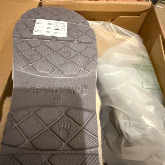 Bearpaw Loketta grey fog  Fur Lined Women’s Slippers Size  10 new - Picture 2 of 7